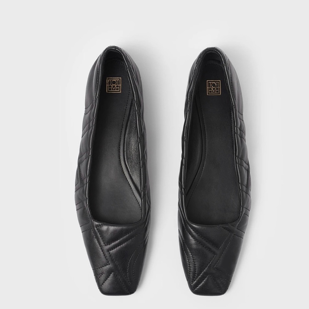 Toteme flats
